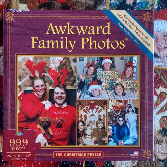 Awkward Family Photos Caption Game & 999 pcs Jigsaw Puzzle Set Christmas Holiday - Picture 6 of 8